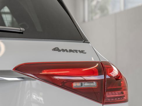 Certified 2025 Mercedes-Benz GLE 450e 4MATIC image 24