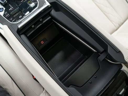 Used 2025 BMW ALPINA XB7 AWD/4WD image 35