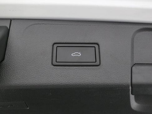 Certified 2024 Volkswagen Atlas SE AWD/4WD image 16