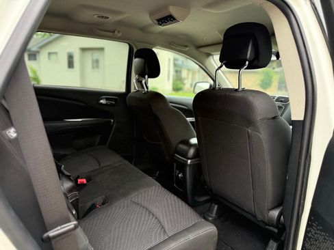 Used 2018 Dodge Journey SE w/ Popular Equipment Group FWD image 33