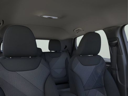 New 2027 Chevrolet Bolt LT w/ Comfort Package FWD image 18