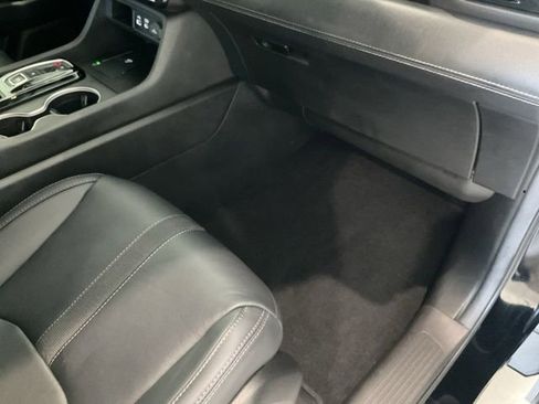 Used 2025 Honda Pilot Touring image 27