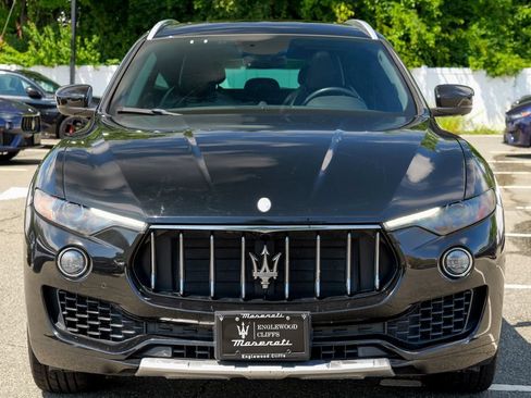 Used 2017 Maserati Levante S AWD/4WD image 2