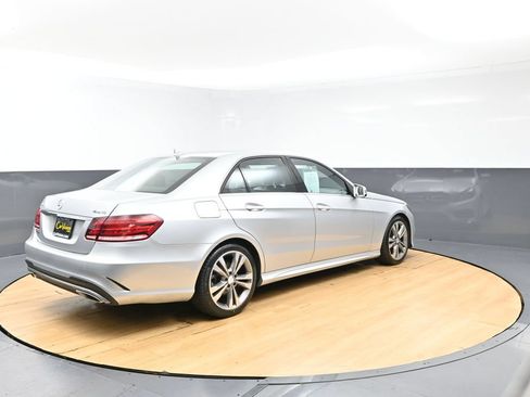 Used 2016 Mercedes-Benz E 350 4MATIC Sedan image 7