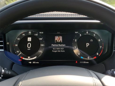 New 2025 Land Rover Range Rover Sport Dynamic SE image 18