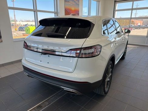 Used 2023 Lincoln Nautilus Reserve AWD/4WD image 5