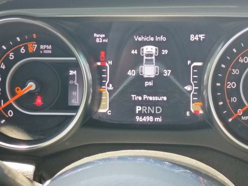 Used 2020 Jeep Gladiator Overland AWD/4WD image 30