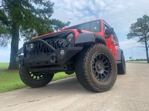 Used 2013 Jeep Wrangler Unlimited Sport AWD/4WD image 4
