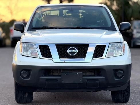 Used 2021 Nissan Frontier S RWD image 3