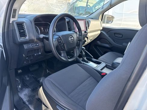 Used 2022 Nissan Frontier S image 3