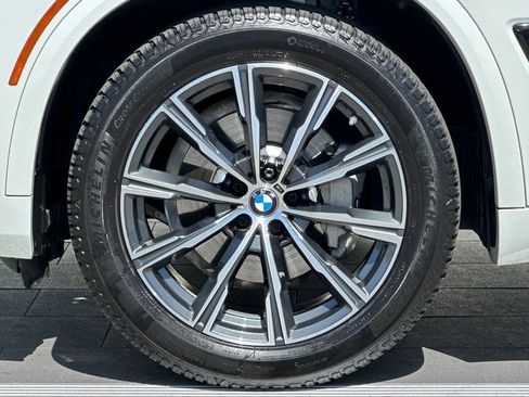 Used 2020 BMW X5 sDrive40i w/ M Sport Package RWD image 32