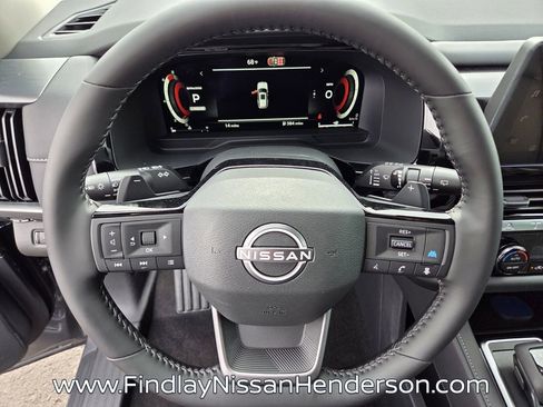 New 2026 Nissan Pathfinder SL FWD image 12
