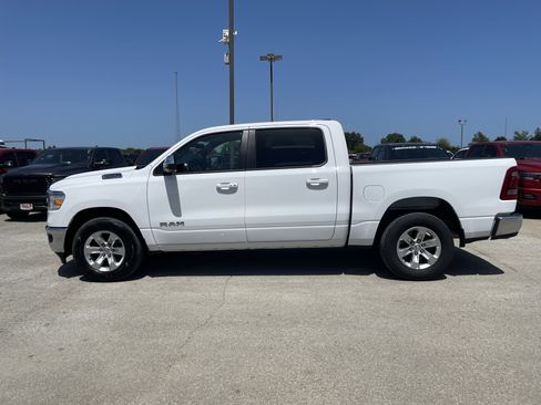 Used 2024 RAM 1500 Laramie AWD/4WD image 7