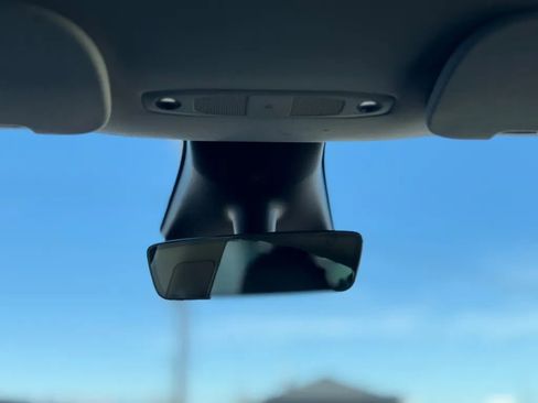 Used 2023 Tesla Model Y Long Range image 35