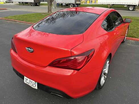 Used 2013 Hyundai Genesis 2.0T image 11