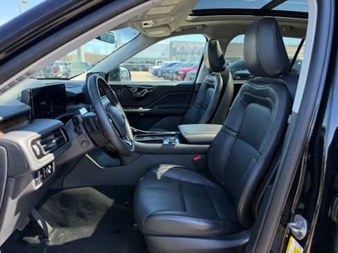 Used 2025 Lincoln Aviator Reserve w/ Illumination Package image 15