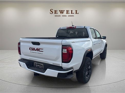 New 2025 GMC Canyon Elevation w/ Convenience Package image 5