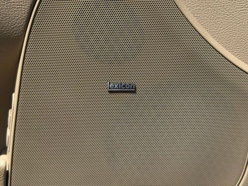 Used 2012 Hyundai Genesis 3.8 w/ Premium Pkg RWD image 16