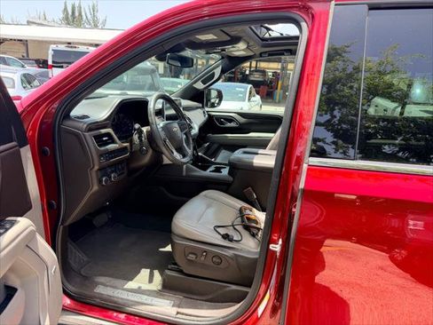 Used 2021 Chevrolet Tahoe LT w/ LT Signature Package RWD image 26