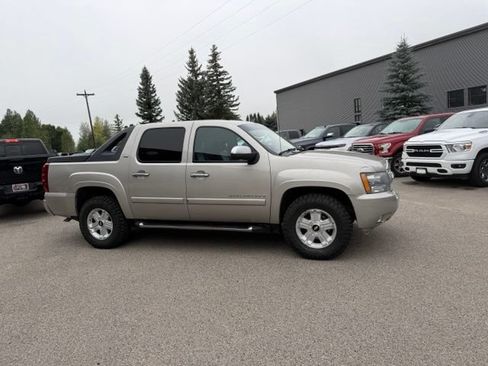 Used 2008 Chevrolet Avalanche LT w/ LT Preferred Equipment Group AWD/4WD image 7