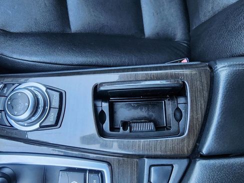 Used 2012 BMW 528i Sedan image 40