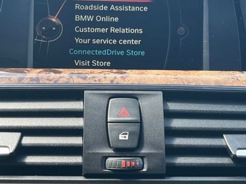 Used 2017 BMW 330i xDrive Sedan AWD/4WD image 42