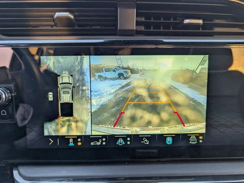 Used 2022 GMC Sierra 1500 AT4X image 16