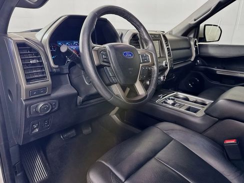 Used 2018 Ford Expedition Max XLT w/ Equipment Group 202A image 9