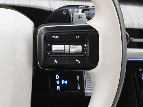 Used 2025 Hyundai Santa Fe Calligraphy FWD image 19