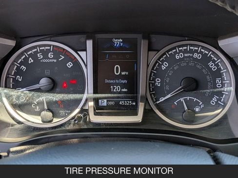 Used 2023 Toyota Tacoma SR5 RWD image 19