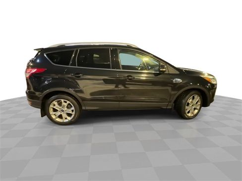 Used 2015 Ford Escape Titanium image 9