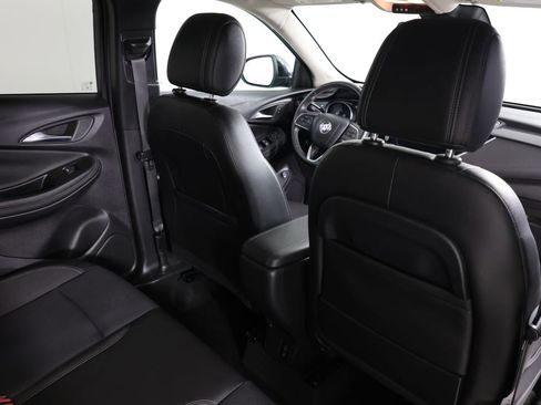 Used 2023 Buick Encore GX Select FWD image 33