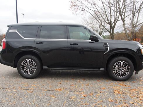 New 2026 Nissan Armada Platinum image 8