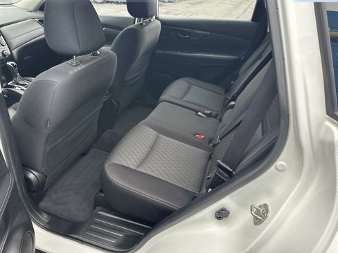 Used 2020 Nissan Rogue S AWD/4WD image 7