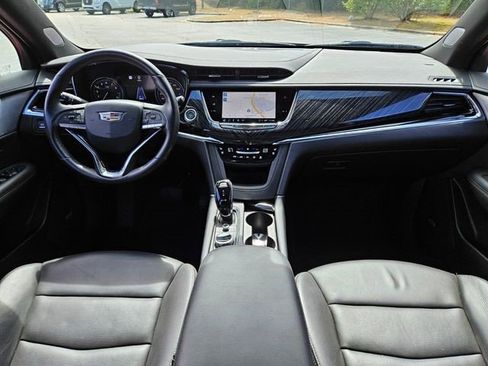 Certified 2024 Cadillac XT6 Premium Luxury w/ Technology Package FWD image 14