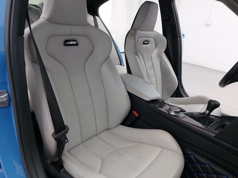 Used 2018 BMW M3 RWD image 12