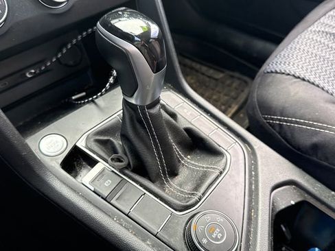 Used 2022 Volkswagen Taos SE image 31