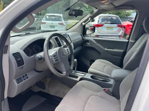 Used 2017 Nissan Frontier SV AWD/4WD image 11