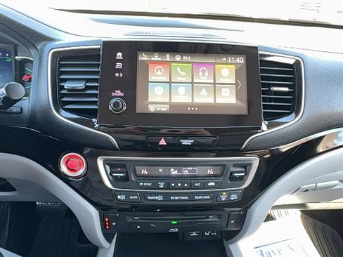 Used 2019 Honda Pilot Touring image 34