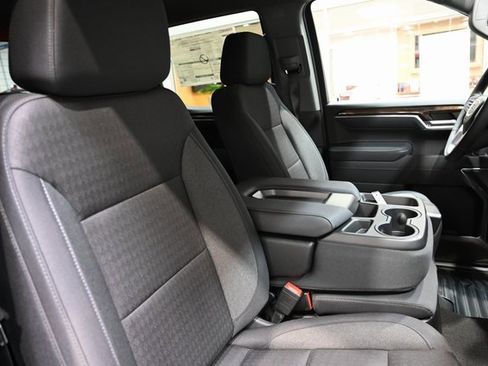New 2026 GMC Sierra 1500 Elevation image 11