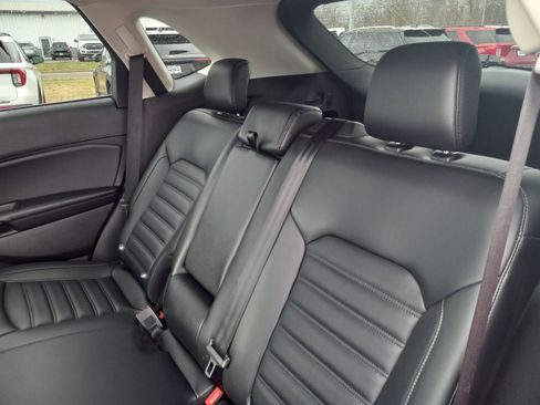 Used 2024 Ford Edge SEL image 13