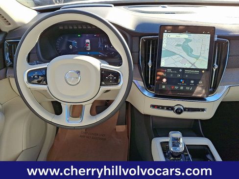 New 2026 Volvo XC90 B6 Ultra w/ Protection Package image 8