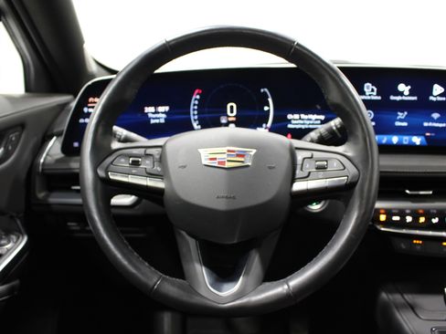 Used 2024 Cadillac XT4 Premium Luxury AWD/4WD image 13