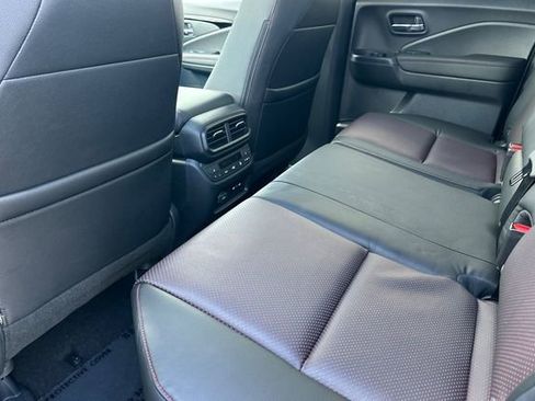 New 2026 Honda Ridgeline Black Edition image 13