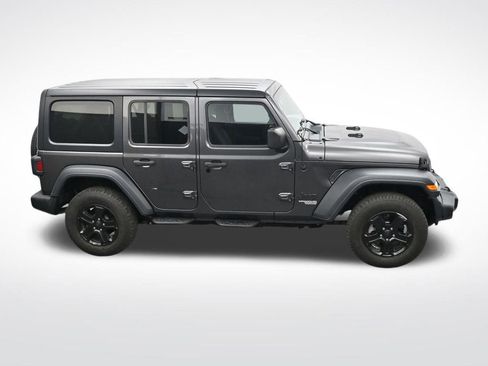 Used 2018 Jeep Wrangler Unlimited Sport S image 25