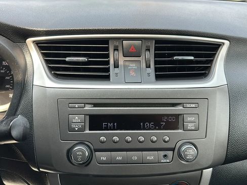 Used 2014 Nissan Sentra SV image 15