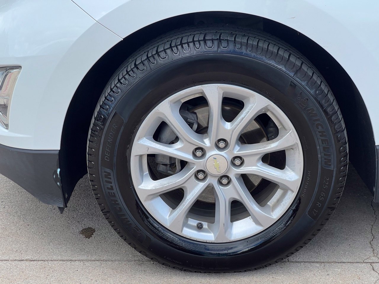 Used 2019 Chevrolet Equinox LS w/ LS Convenience Package FWD image 25