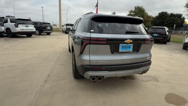 Certified 2026 Chevrolet Traverse LT w/ Driver Confidence Package FWD image 7