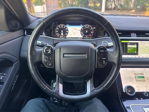 Used 2020 Land Rover Range Rover Evoque SE AWD/4WD image 18