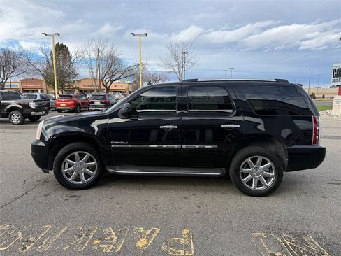 Used 2011 GMC Yukon Denali image 5
